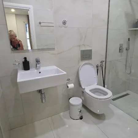Edina By Hp 4* Sarandë