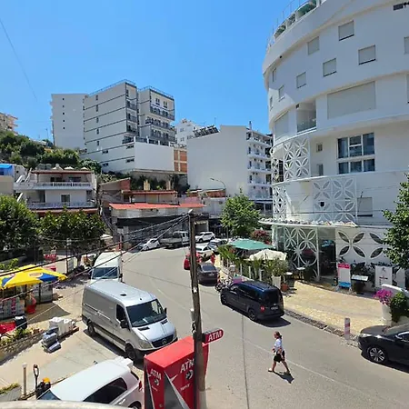 Edina By Hp 4*